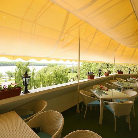 Hotel Belvedere Браїла Екстер'єр фото