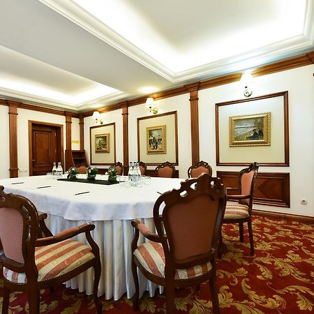Hotel Belvedere Браїла Екстер'єр фото