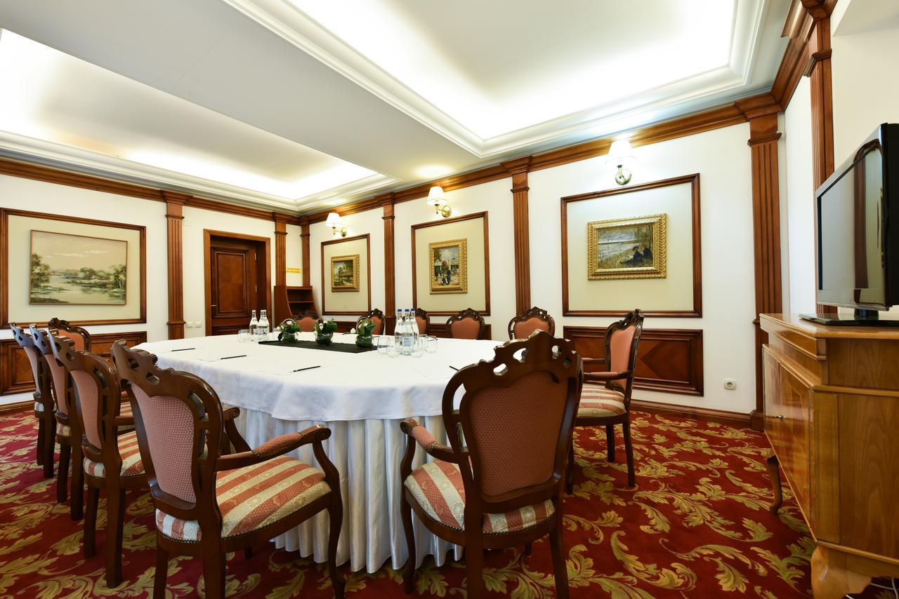 Hotel Belvedere Браїла Екстер'єр фото