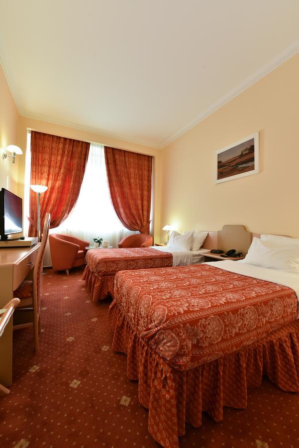 Hotel Belvedere Браїла Екстер'єр фото